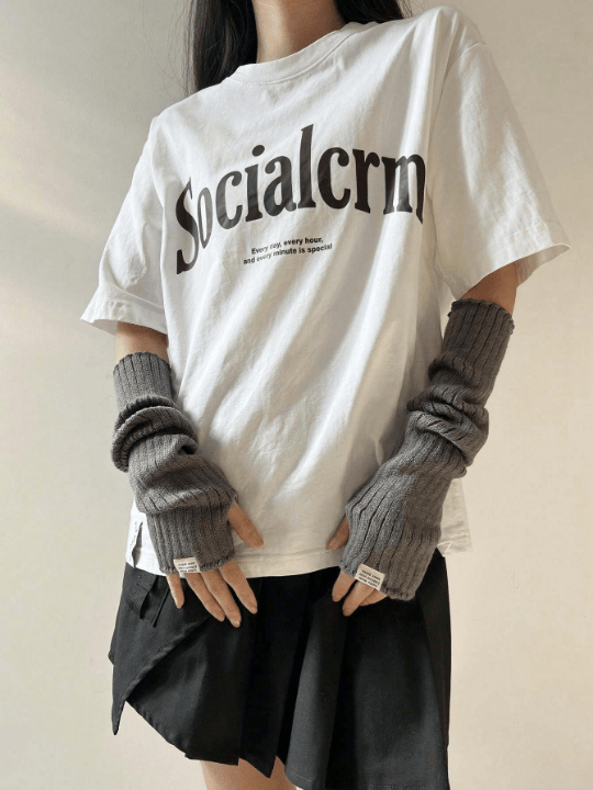 1 Pair Women's Y2k Fashionable Arm Covers With Decorative Labels, Gothic/Punk Style Knitted Fingerless Gloves Suitable For Cosplay/Party/Dating/Music Festival In Spring/Summer - Lolli World Marketplace