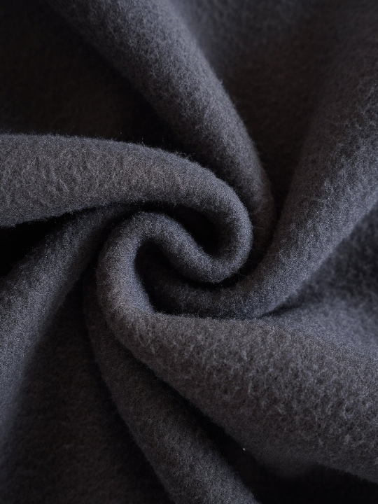 Men Solid Drawstring Kangaroo Pocket Drop Shoulder Hoodie