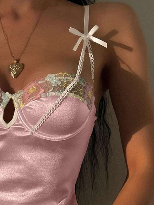 Floral Embroidered Satin Bow Detail Backless Slips