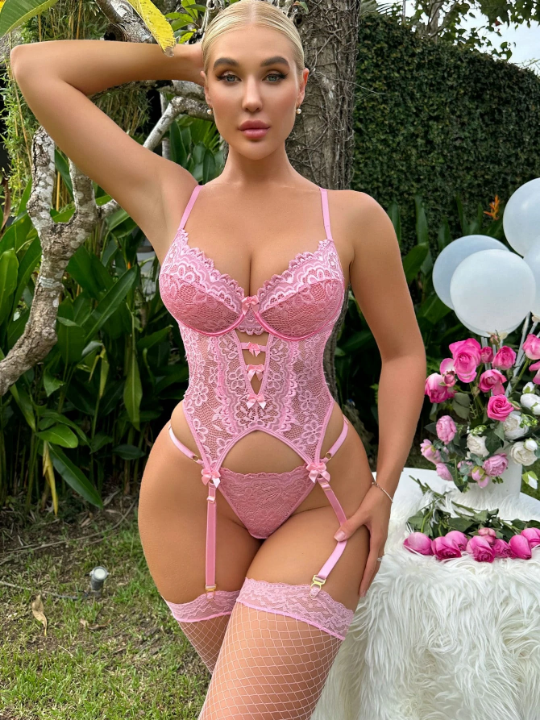 Floral Lace Underwire Garter Lingerie Set With 1pair Stocking