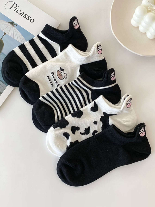 5pairs Women Letter Graphic Cow Print Fashionable Ankle Socks For Daily Life