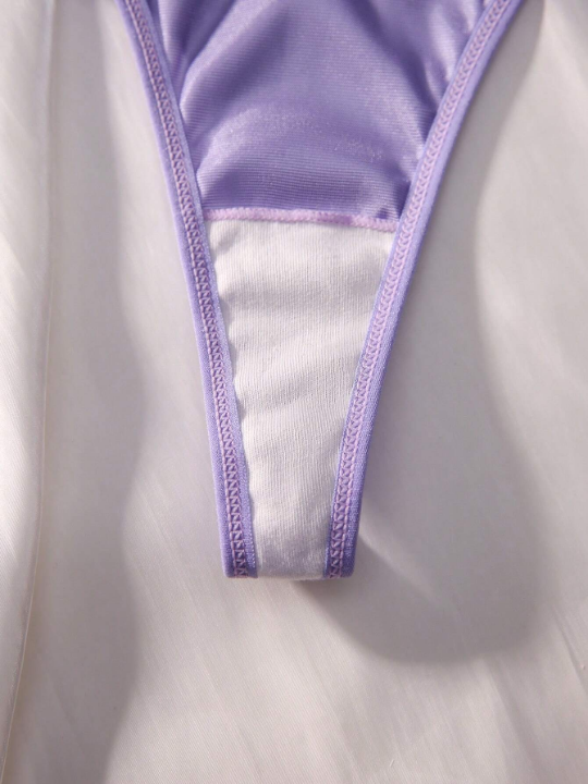 Contrast Lace Underwire Lingerie Set