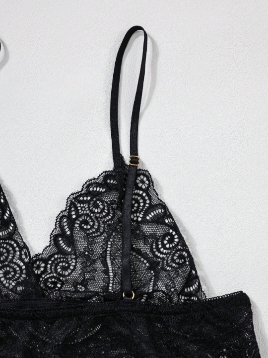 Classic Sexy Floral Lace Bralette With Floral Print Shorts