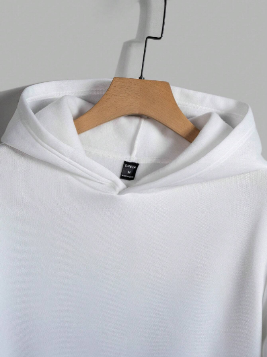 Manfinity Hypemode Men Wave & Japanese Letter Graphic Drawstring Hoodie