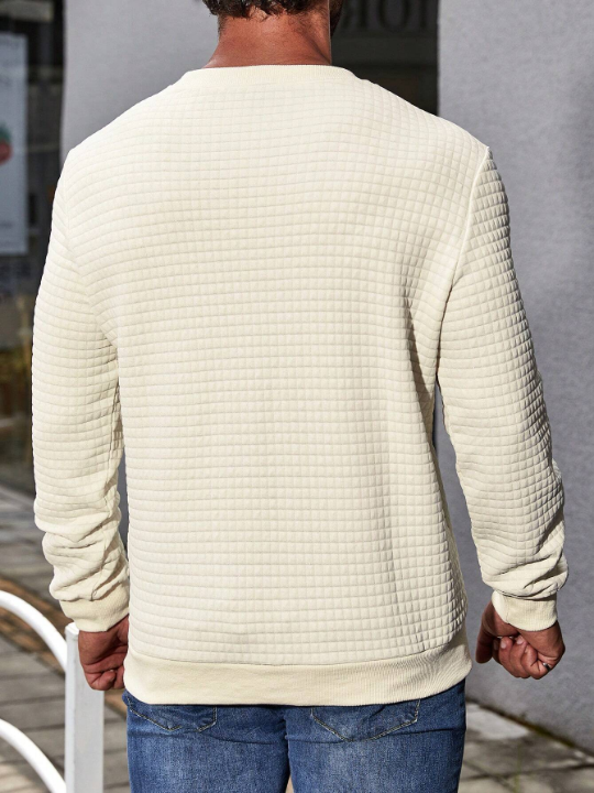 Manfinity Homme Men Solid Round Neck Sweatshirt