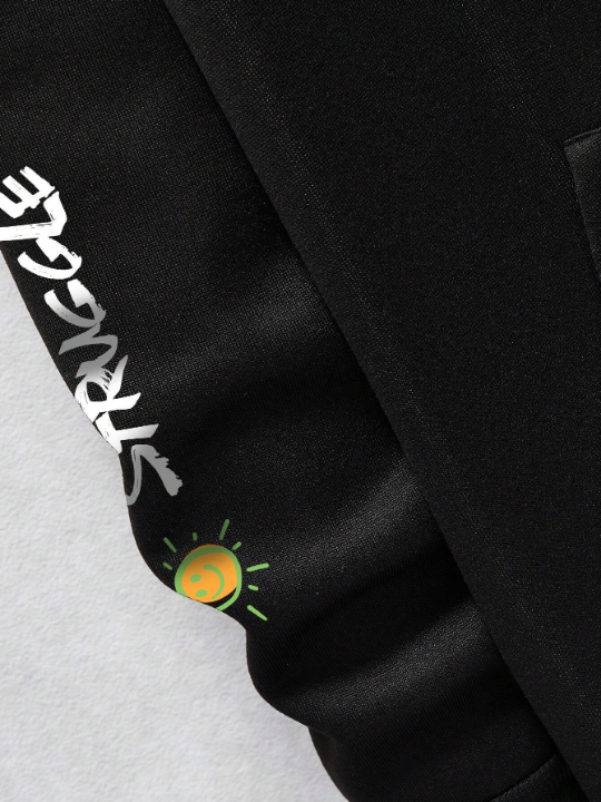 Men Bear And Letter Graphic Drawstring Hoodie