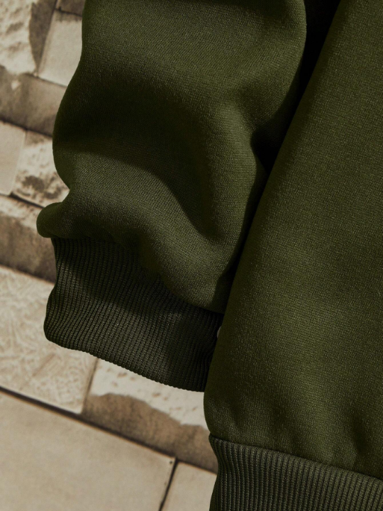 Men Solid Thermal Lined Sweatshirt