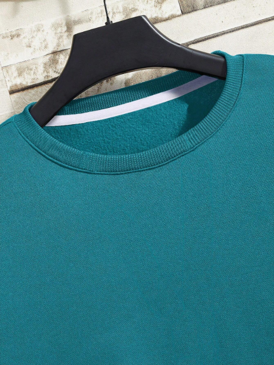 Men Solid Thermal Lined Sweatshirt