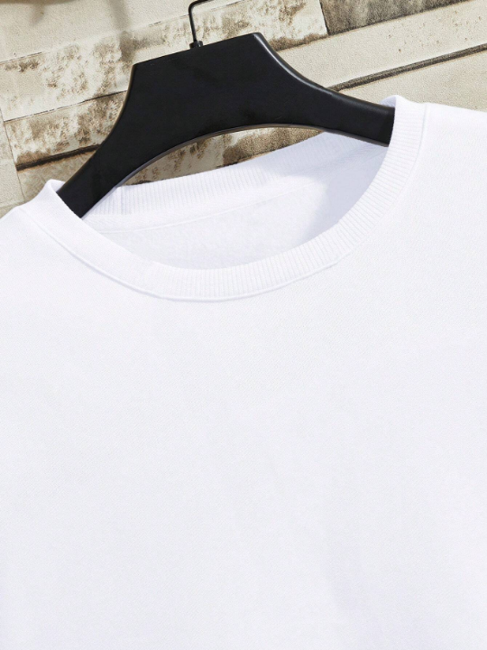 Men Solid Thermal Lined Sweatshirt