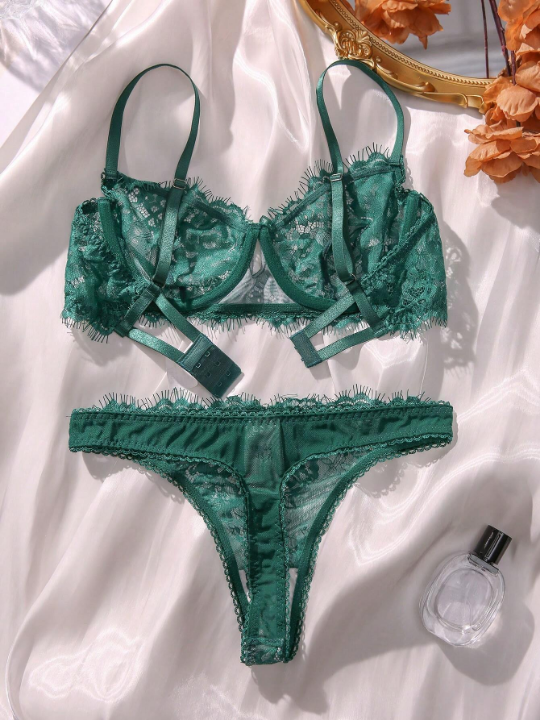Classic Sexy Floral Lace Underwire Lingerie Set