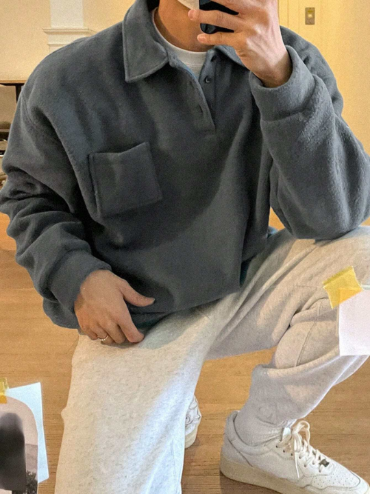 DAZY Men Pocket Patched Drop Shoulder Sweatshirt