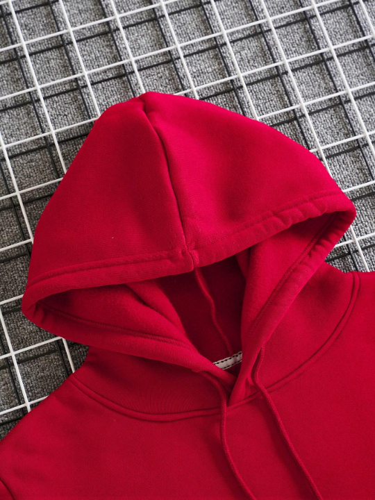 Men Solid Drawstring Thermal Lined Kangaroo Pocket Hoodie