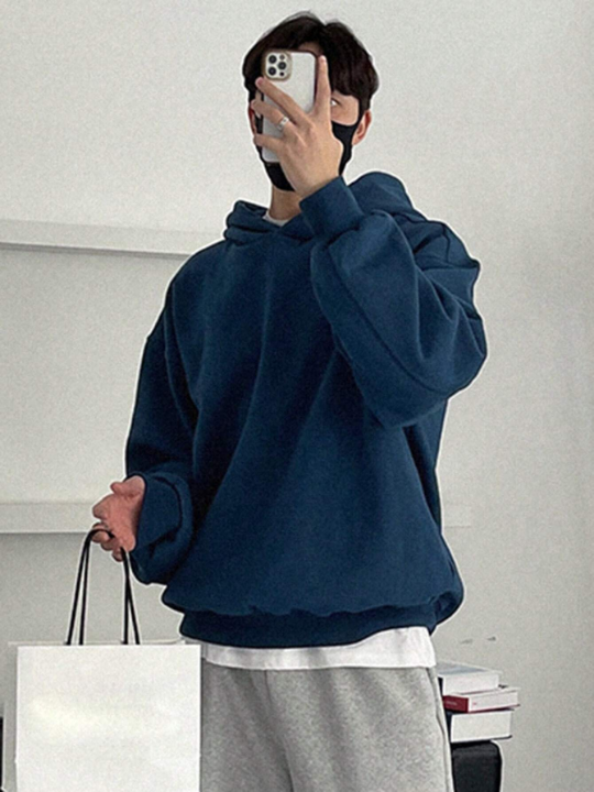 DAZY Men Solid Drop Shoulder Hoodie