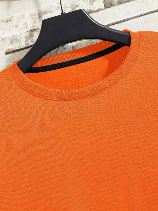 Men Solid Round Neck Sweatshirt Without Necklace