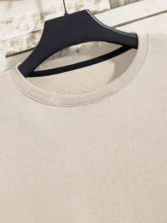 Men Solid Round Neck Sweatshirt Without Necklace