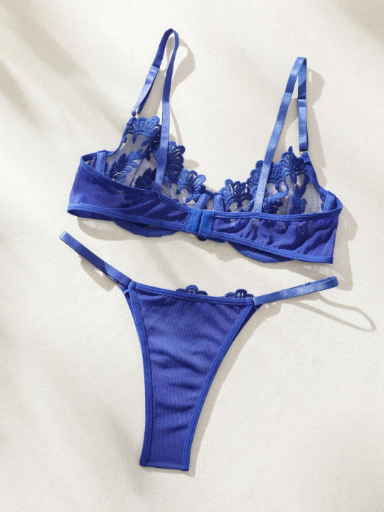 Pure Desire Plants Embroidered Mesh Underwire Lingerie Set