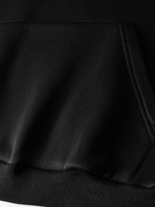 Men Slogan & Cartoon Graphic Kangaroo Pocket Drawstring Hoodie