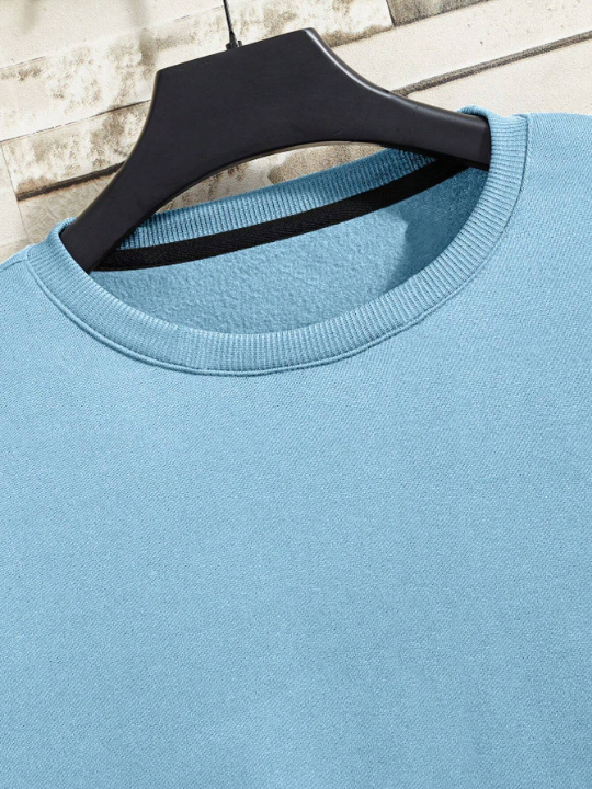 Men Solid Thermal Lined Sweatshirt Without Necklace