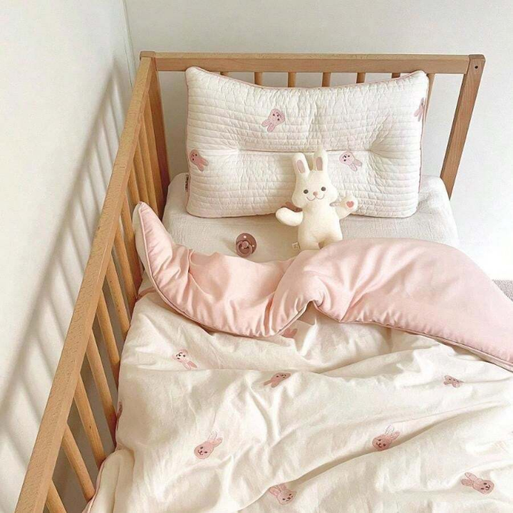 1pc Cute Rabbit Design Thick Warm Integrated Baby Quilt, Suitable For Kindergarten And Home Use In Spring, Autumn And Winter