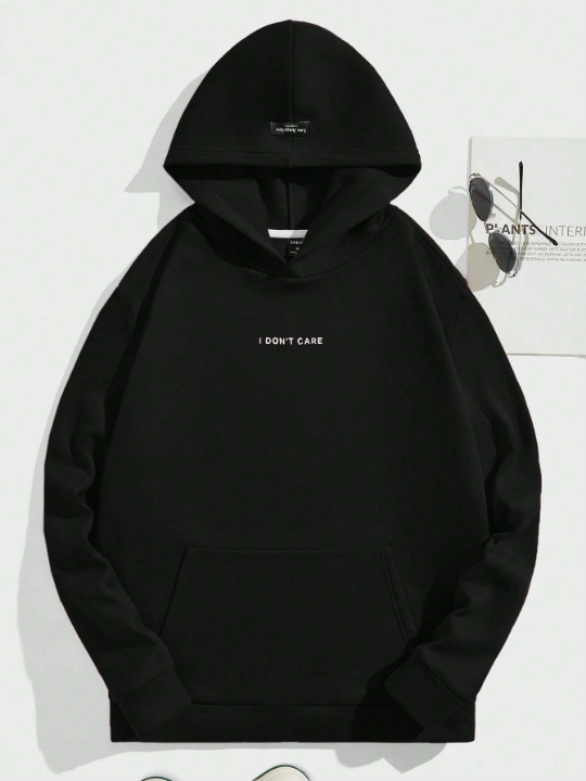 Manfinity Hypemode Men Letter Graphic Kangaroo Pocket Hoodie