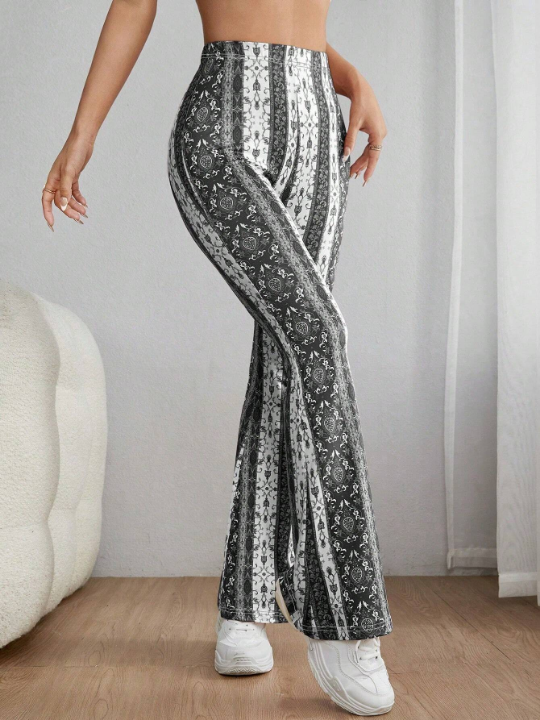 PETITE Graphic Print Flare Leg Spring Women Pants