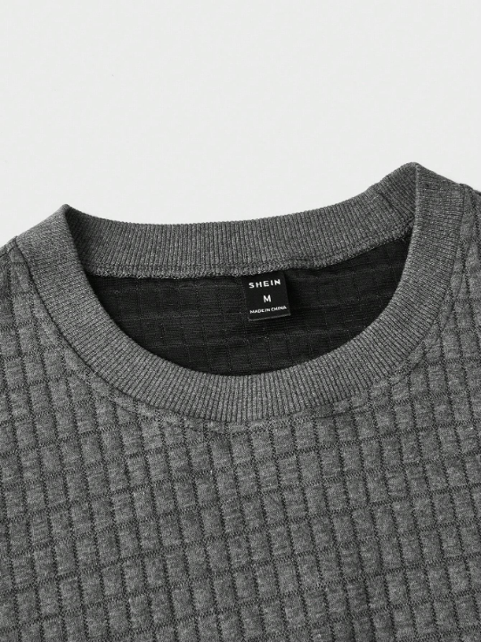 Manfinity Homme Men's Round Neck Long Sleeve Slim Fit Sweatshirt