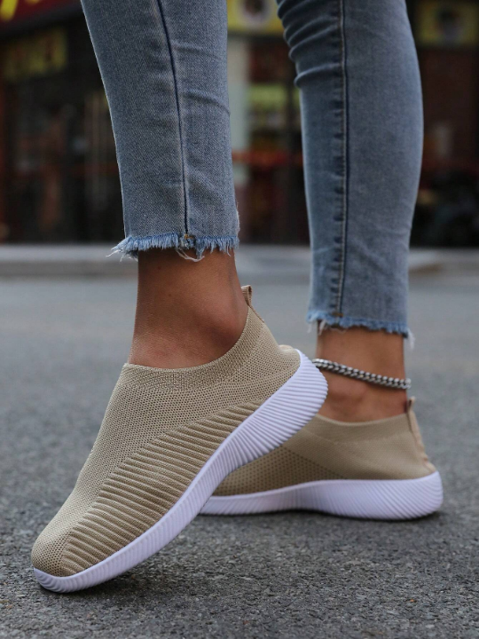 Spring & Autumn Fashionable Casual Plus Size Lightweight Breathable Slip-On Women's Running Shoes