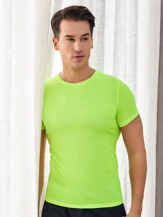 Men's Loose Fit Short Sleeve Athletic Training Top For Gym, Football, Basketball, Running Gym Clothes Men Basic T Shirt