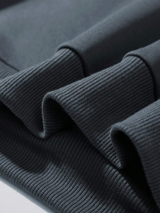 Manfinity EMRG Men's Casual Hoodie With Letter Print