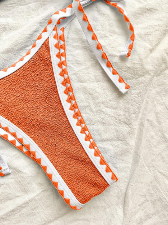 2024 New Design Color-Block V-Neck Halter Bikini Swimwear Set