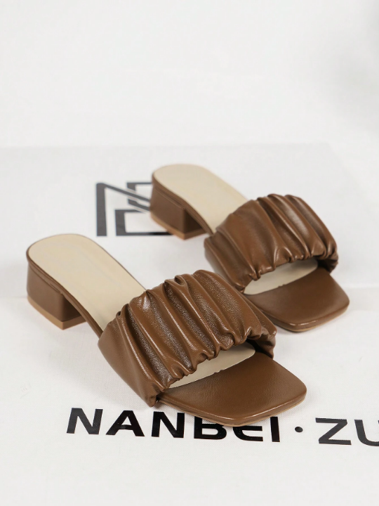 Ladies' Fashionable & Versatile Peep Toe Sandals/Slippers