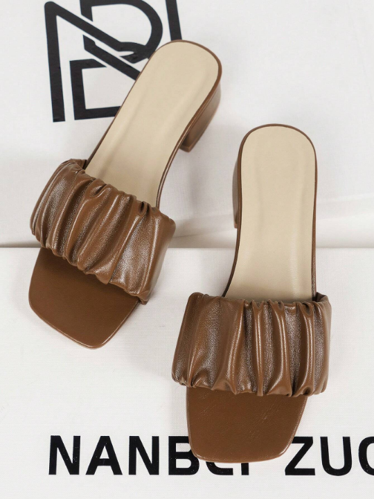 Ladies' Fashionable & Versatile Peep Toe Sandals/Slippers