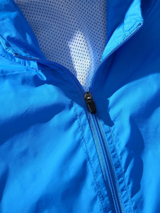 Manfinity Men's Zipper Front Hooded Jacket