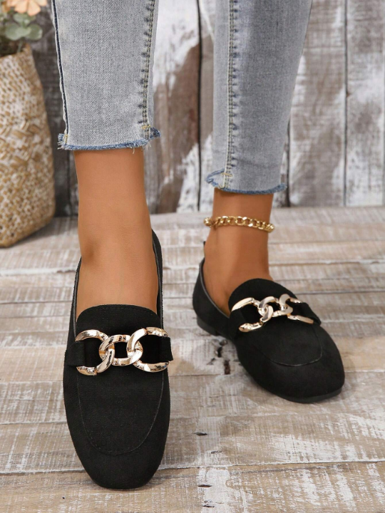 Black Ladies' Metal Buckle & Fashionable Flat Shoes, Four Seasons