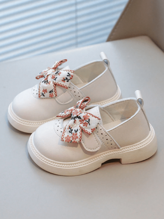 2024 Spring And Autumn New Style Children's College Style Butterfly Knot Soft Bottom Leather Shoes Trendy Girls' Shoes - Lolli World Marketplace