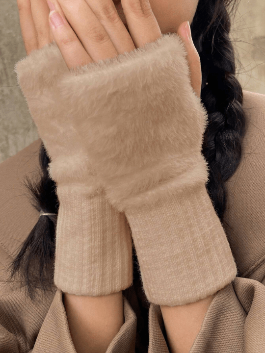 DAZY Regular Knit Khaki Gloves - Lolli World Marketplace