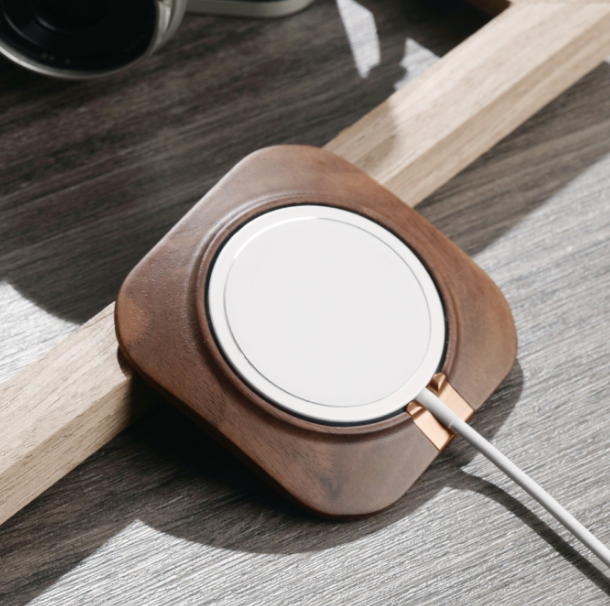 Rolling Square Mini Dock for Magsafe