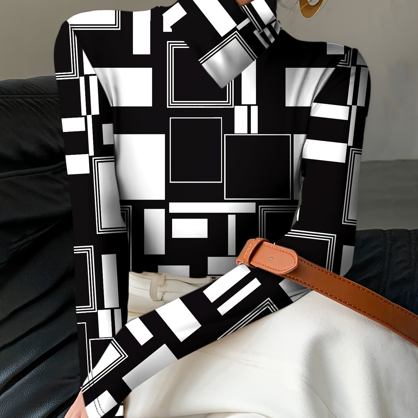 High Neck Long Sleeve T-Shirt for Women, Polyester Knit Fabric, Regular Fit, with Black and White Plaid Print, for Fall/Winter Collection