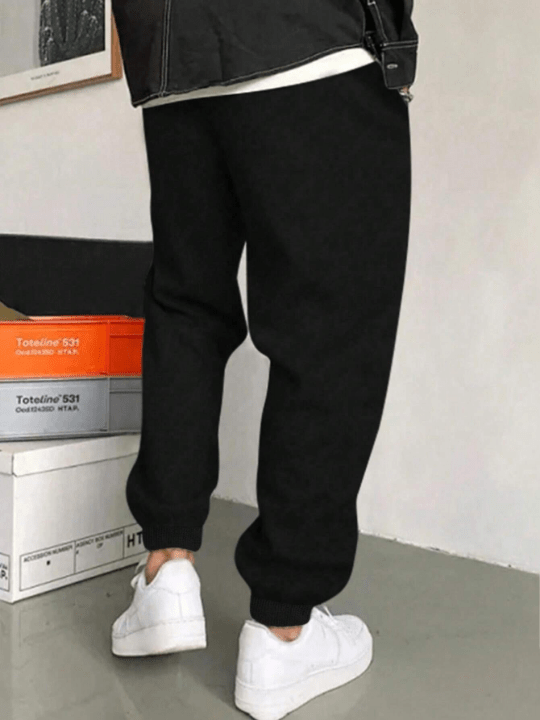 Manfinity Homme Men Letter Graphic Drawstring Waist Sweatpants - Lolli World Marketplace
