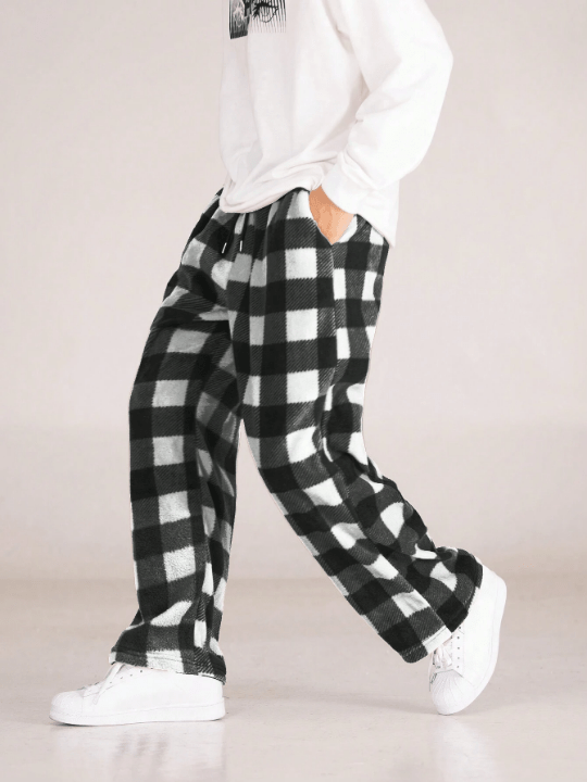 Manfinity Hypemode Men's Gingham Pattern Slant Pocket Pants - Lolli World Marketplace