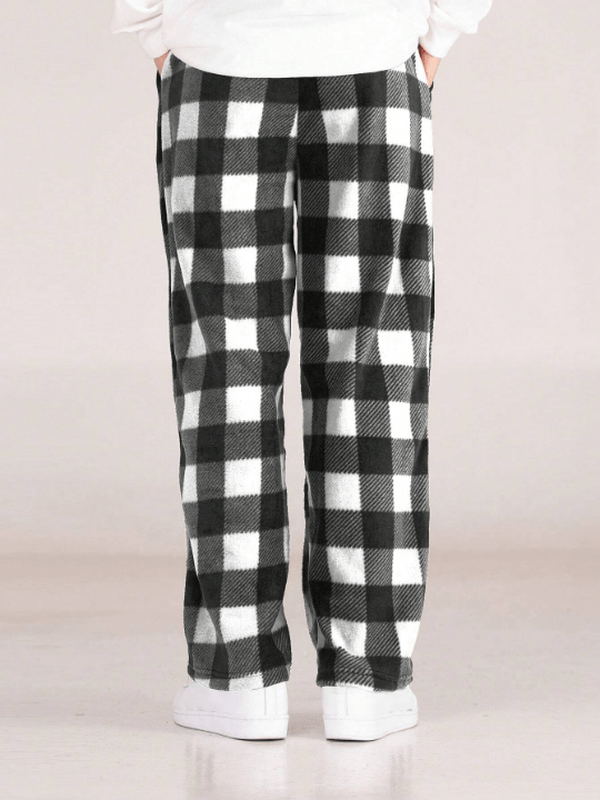 Manfinity Hypemode Men's Gingham Pattern Slant Pocket Pants - Lolli World Marketplace