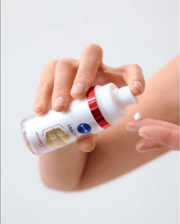 Nivea Cellular Luminous 630