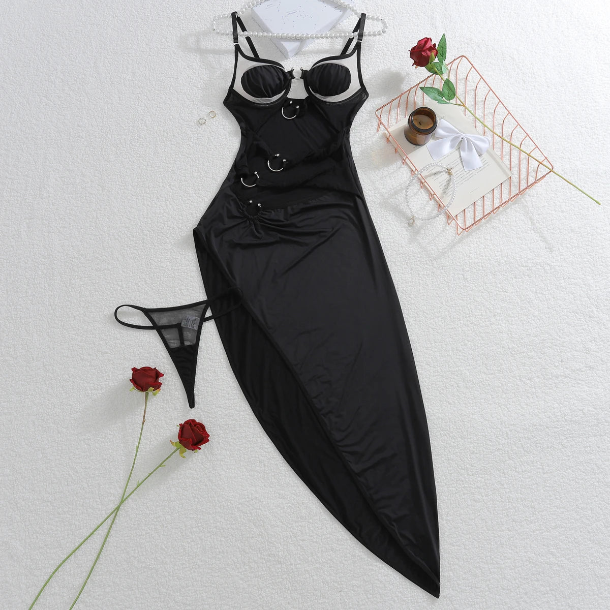 Two piece set of metal decoration splicing perspective sexy and charming high slit hip hugging body shaping suspender dress