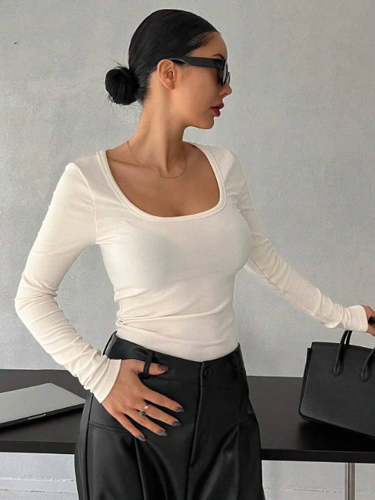DAZY Women's Square Neck Long Sleeve T-Shirt