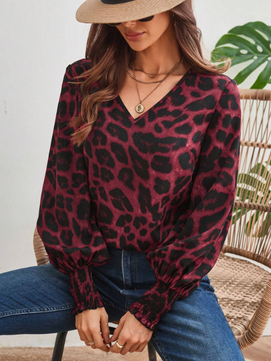 LUNE Women's Leopard Print V-Neck Lantern Sleeve Fashion Shirt