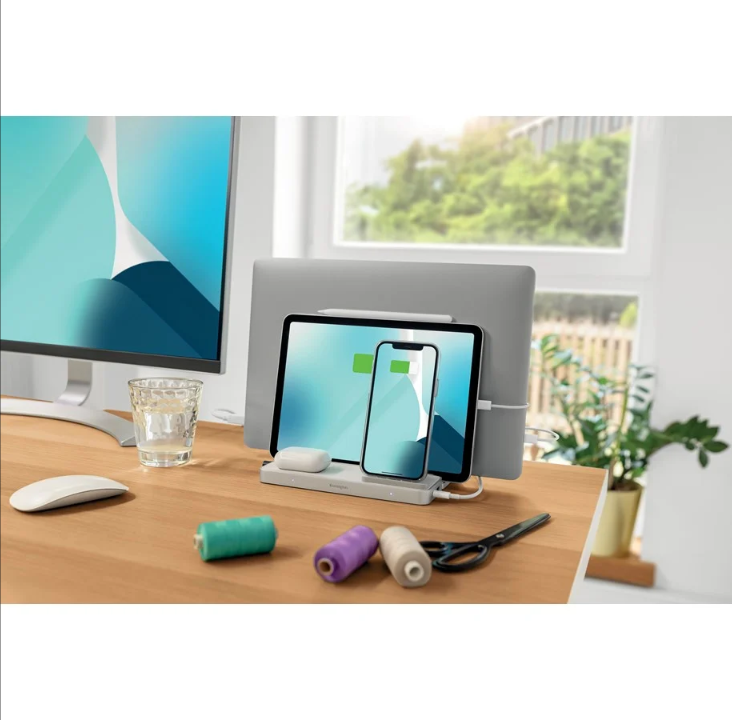 Kensington StudioCaddy⢠with Qi wireless charging for Apple devices *DEMO*