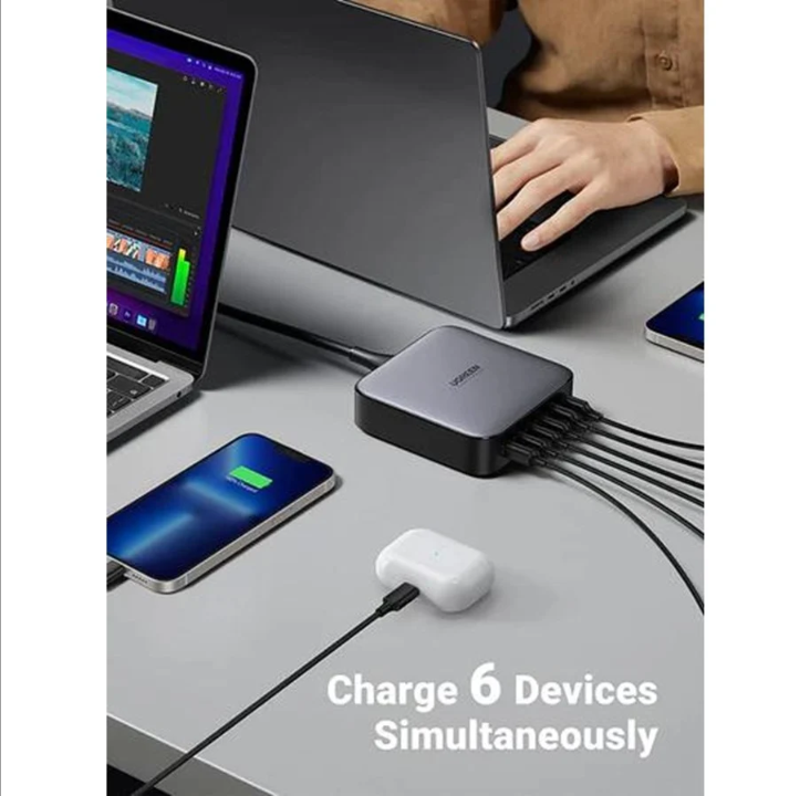 UGREEN Nexode GaN 200W - 6 x USB ports