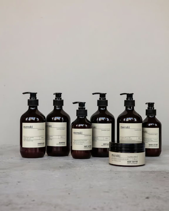 غسول الجسم ميراكي الفجر الشمالي 490 مل