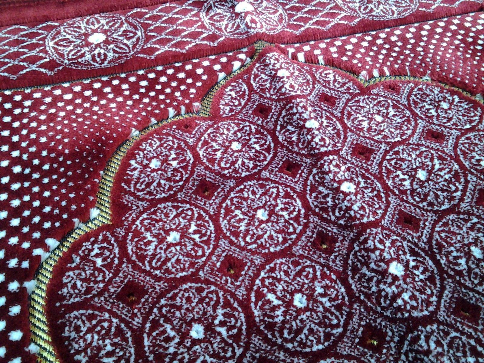 IPEC Turkish Velvet Prayer Rug- Heavy Duty - Arabian Shopping Zone