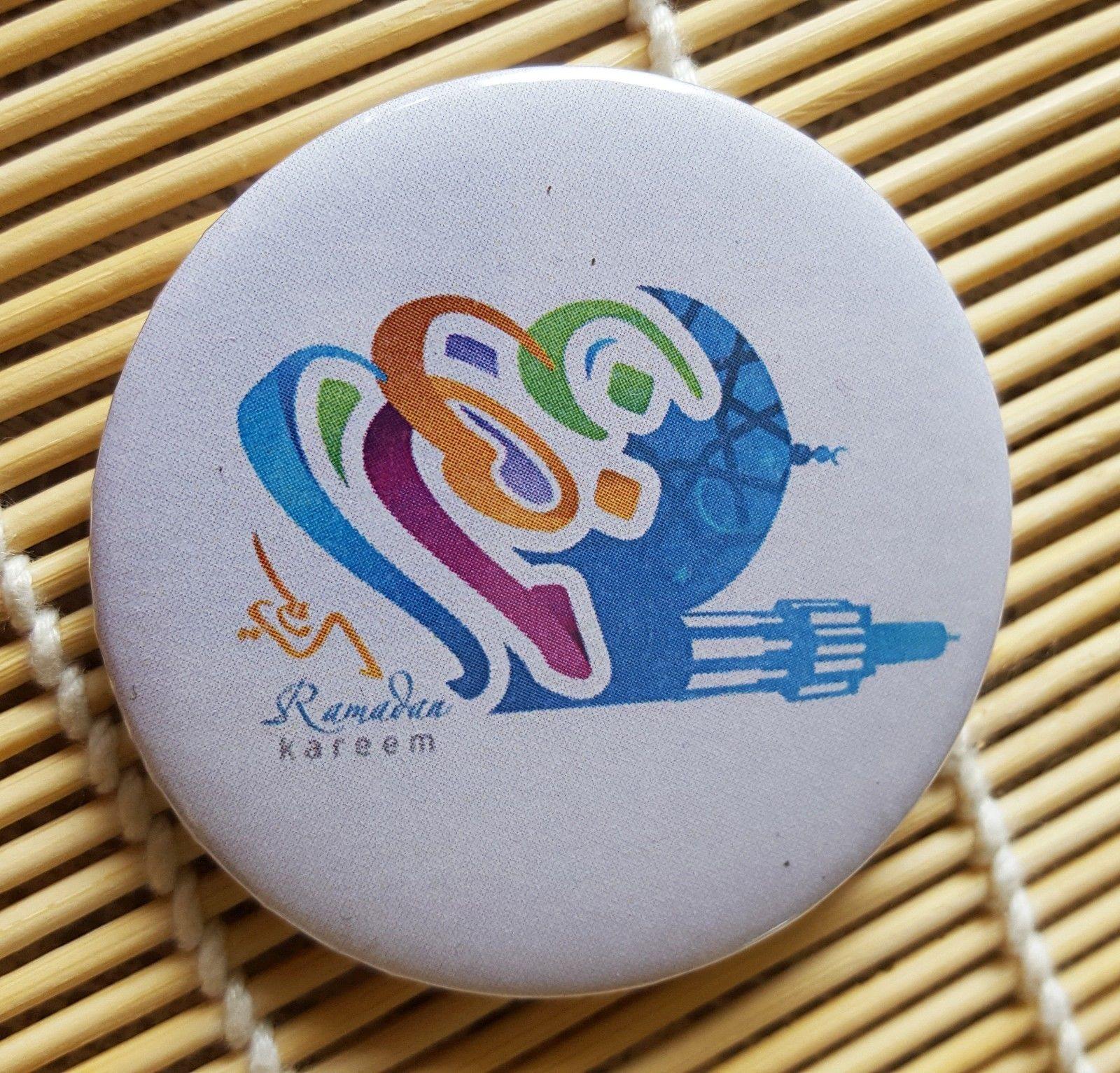 Muslim BADGE BUTTON PIN "Ramadan" (Big Size 2.25inch/58mm) ISLAM GIFT - Arabian Shopping Zone